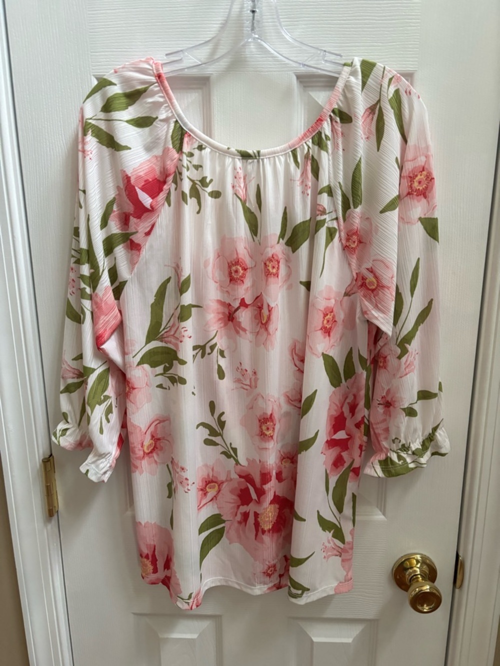 Cato Woman’s Pink/Green Floral Slit Sleeve Blouse w/ Silver Embelish, Size L,NWT - Picture 3 of 5